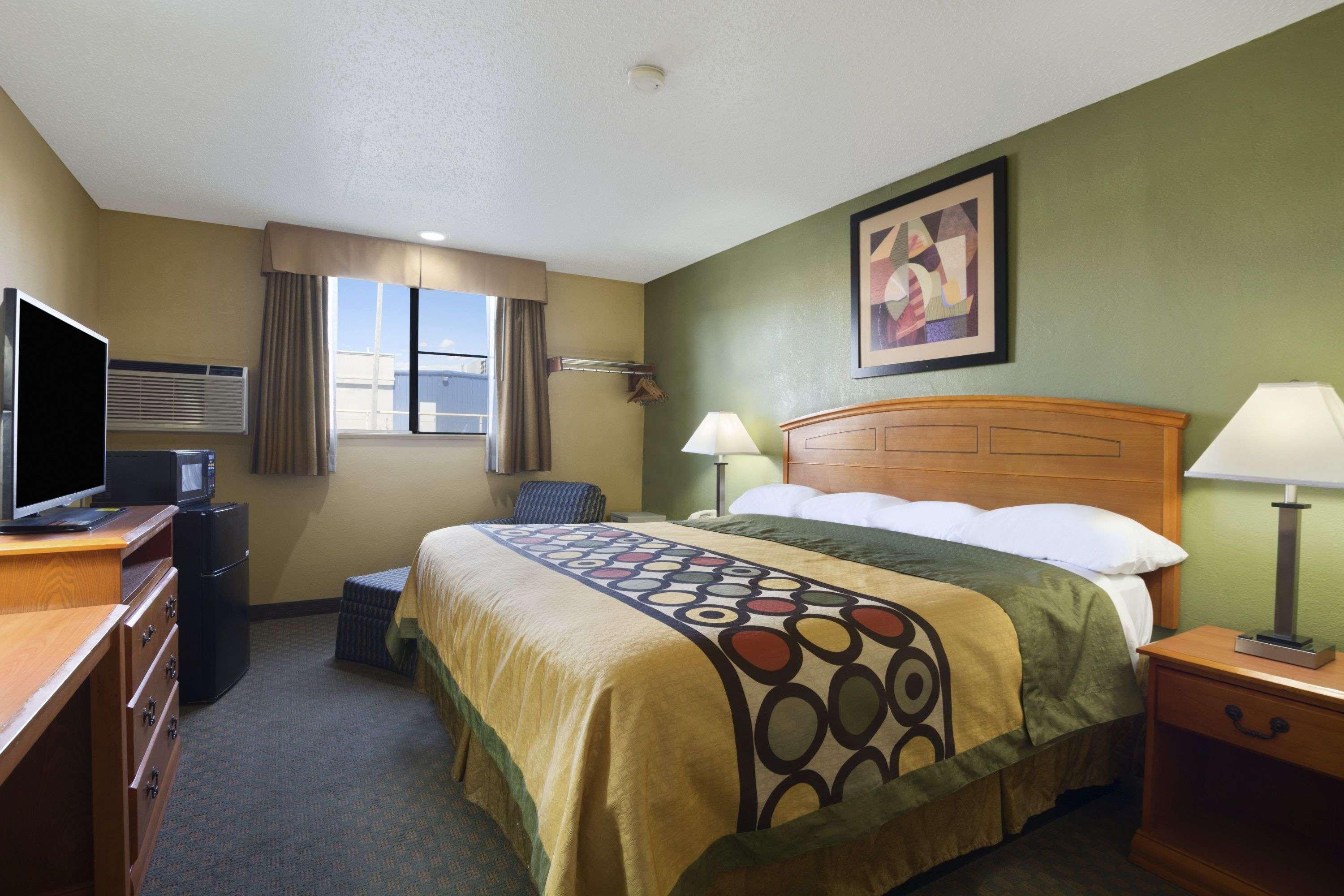 Super 8 By Wyndham Amarillo Hotel Bagian luar foto